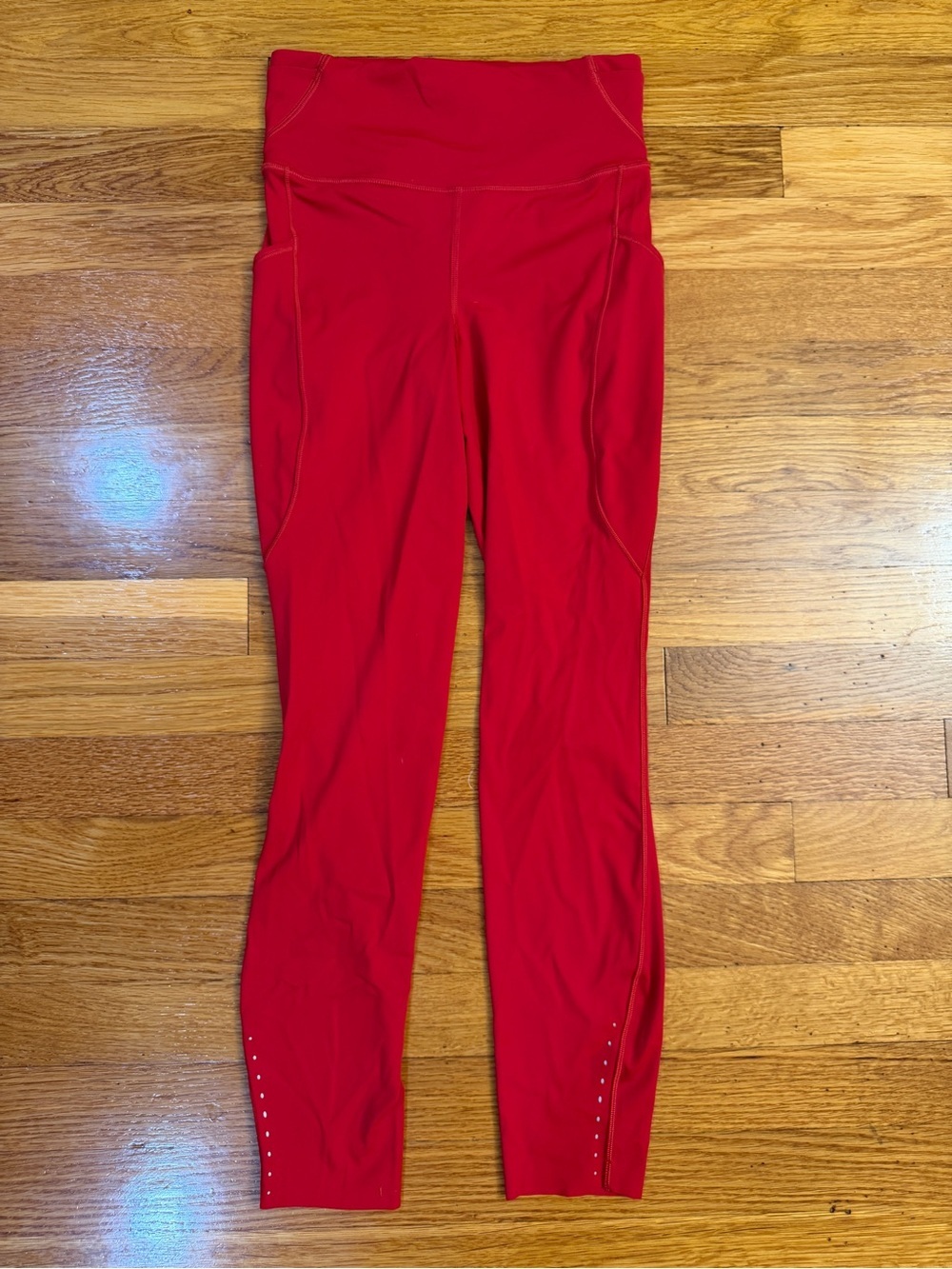 Lululemon Fast and Free High-Rise Tight 25” Pockets in Dark Red - Size 4